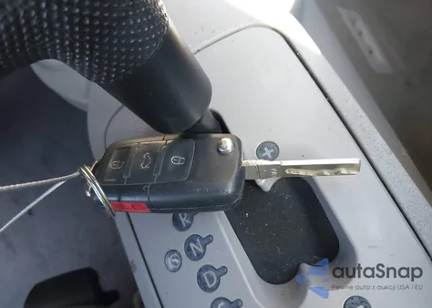 2004 Volkswagen New Beetle Gls z USA, uszkodzony, nr VIN 3VWCM31Y14M318314